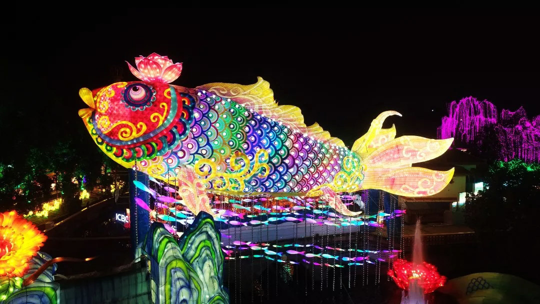 石橋燈組《年年有餘》